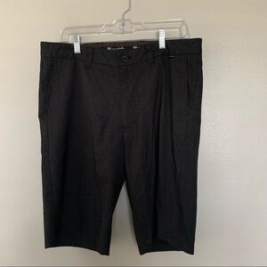 Travis Matthew shorts